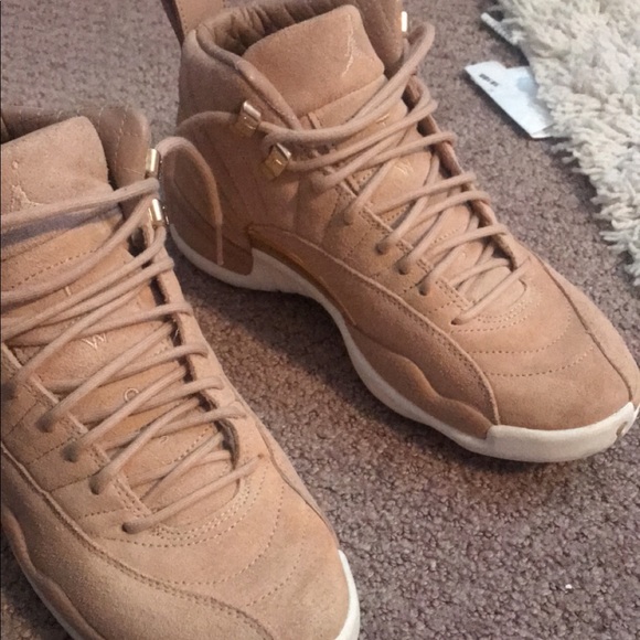 jordan retro 12 tan